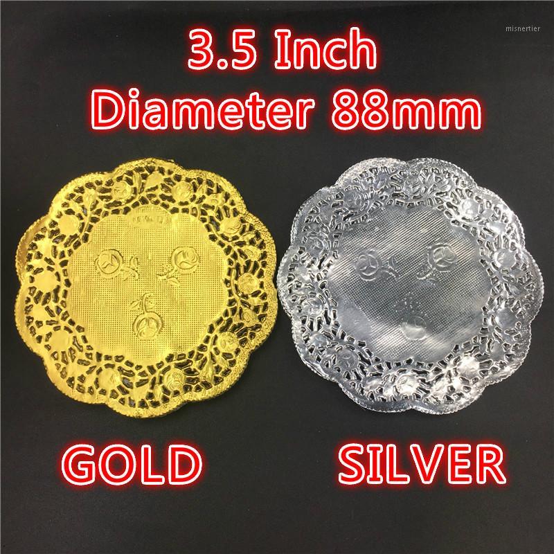 

400pcs/pack Creative Craft 3.5"Inch Round Gold Silver Paper Lace Doilies Cake Placemat Party Wedding Gift Decoration1
