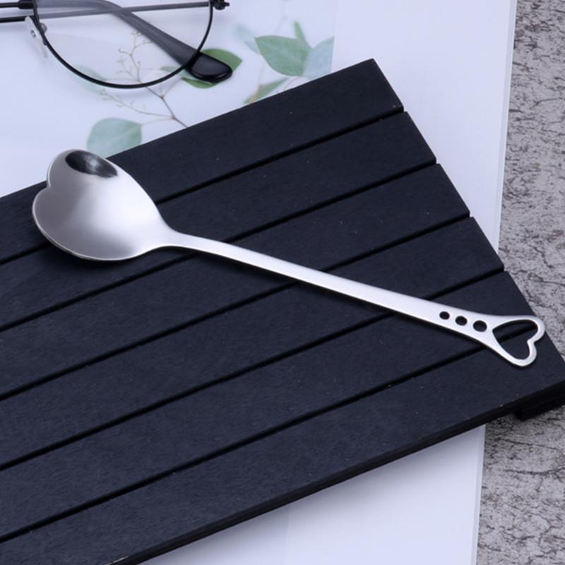 

4pcs/set Wedding Fashion Party Dinnerware Spoon Heart Shaped Portable Teaspoon Exquisite Stainless Steel Kitchen Gadget Coffee