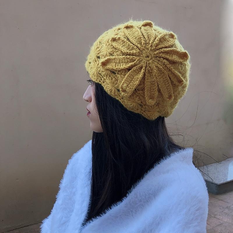 

Beanie/Skull Caps Women Autumn And Winter Retro Elegant Flower Beret Warm Hand-knitted Wool Hat, White