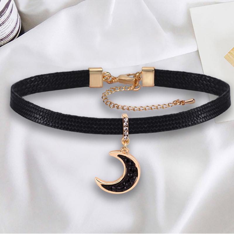 

Chokers Fashion Trend Black Moon Short Clavicle Chain Rhinestone Jewelry Women Creative Pendant Necklace Birthday Gift Bijoux