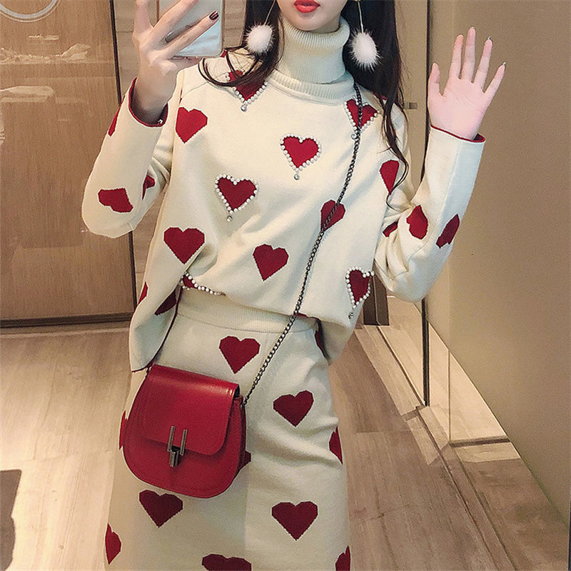 

2021 High quality Version High-frizzy Love Nightgown High-waisted Waistband Wool Mesh Set of Two Pieces M3O7, Beige