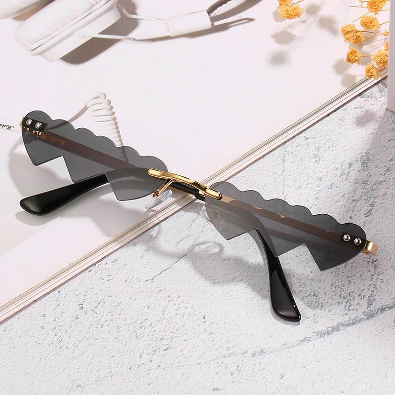 

Luxury Rimless Sunglasses Women Brand Designer Metal Small Frame Sun Glasses Female Ocean Love Heart Mirror