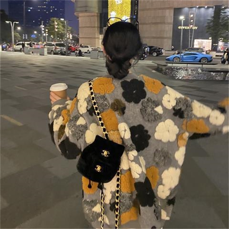 

2021 High quality Colored Flower Around the Neck Lazy Pullover, Wind-thickened Hot Female Coat NYE8, Gray.