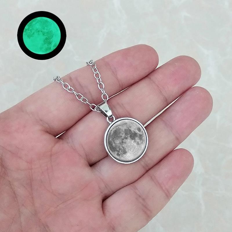 

Pendant Necklaces 1PCS Women Girls Necklace Luminous Moon Decorative Charm Jewelry Glow In The Dark, Silver