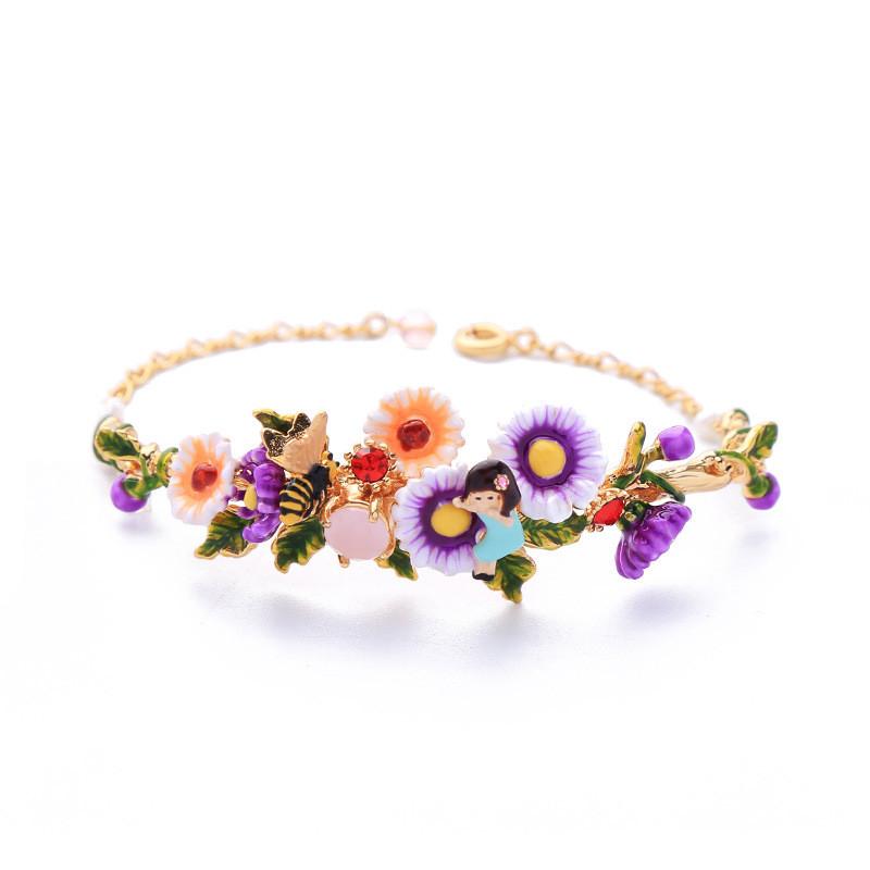 

Creative new Mori hand-painted enamel flower bracelet personality temperament bee girl heart bracelet