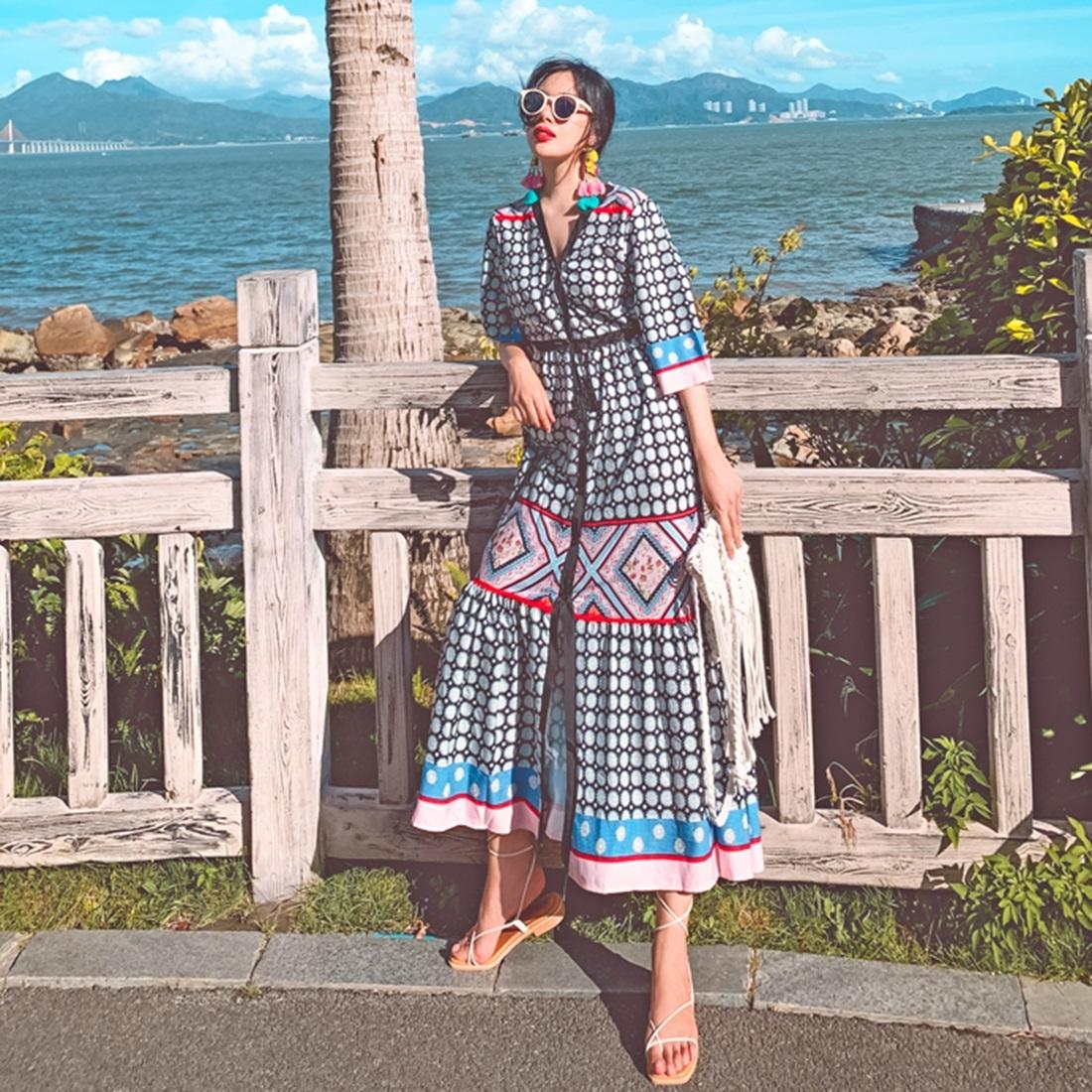 

Bohemian Holiday Vintage Print Color-blocking Button Cardigan Waist Lace Dress