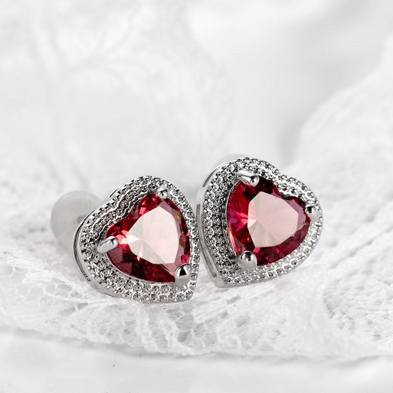 

2021 New fashion sweet fresh lovely Heart senior earrings contracted joker shiny crystal Women trend Stud earrings jewelry
