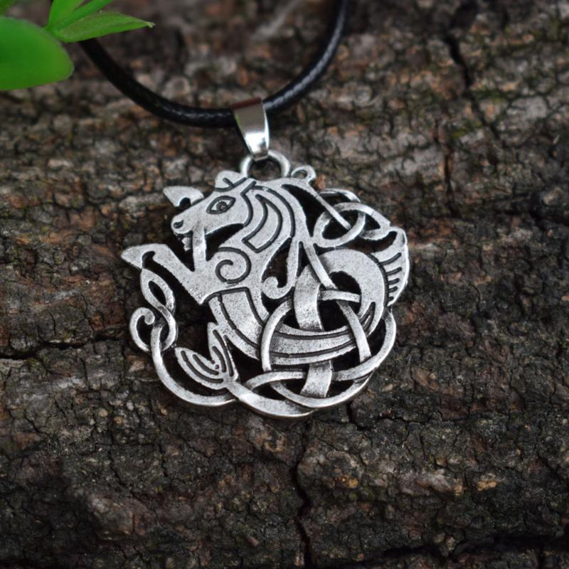 

1pcs double side Celtics Seahorse Necklace Lover Gift SanLan