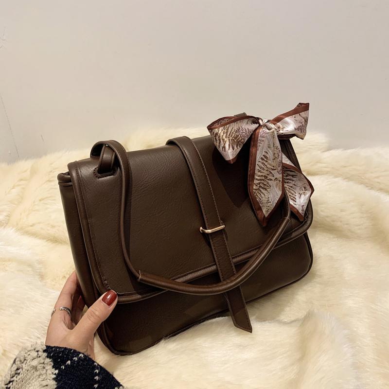 

Scarves Big Capacity Fashion Totes Handbag for Women Good Leather Handbags for Ladies New Elegant Shoulder Bag Luxury Women Bags, Black