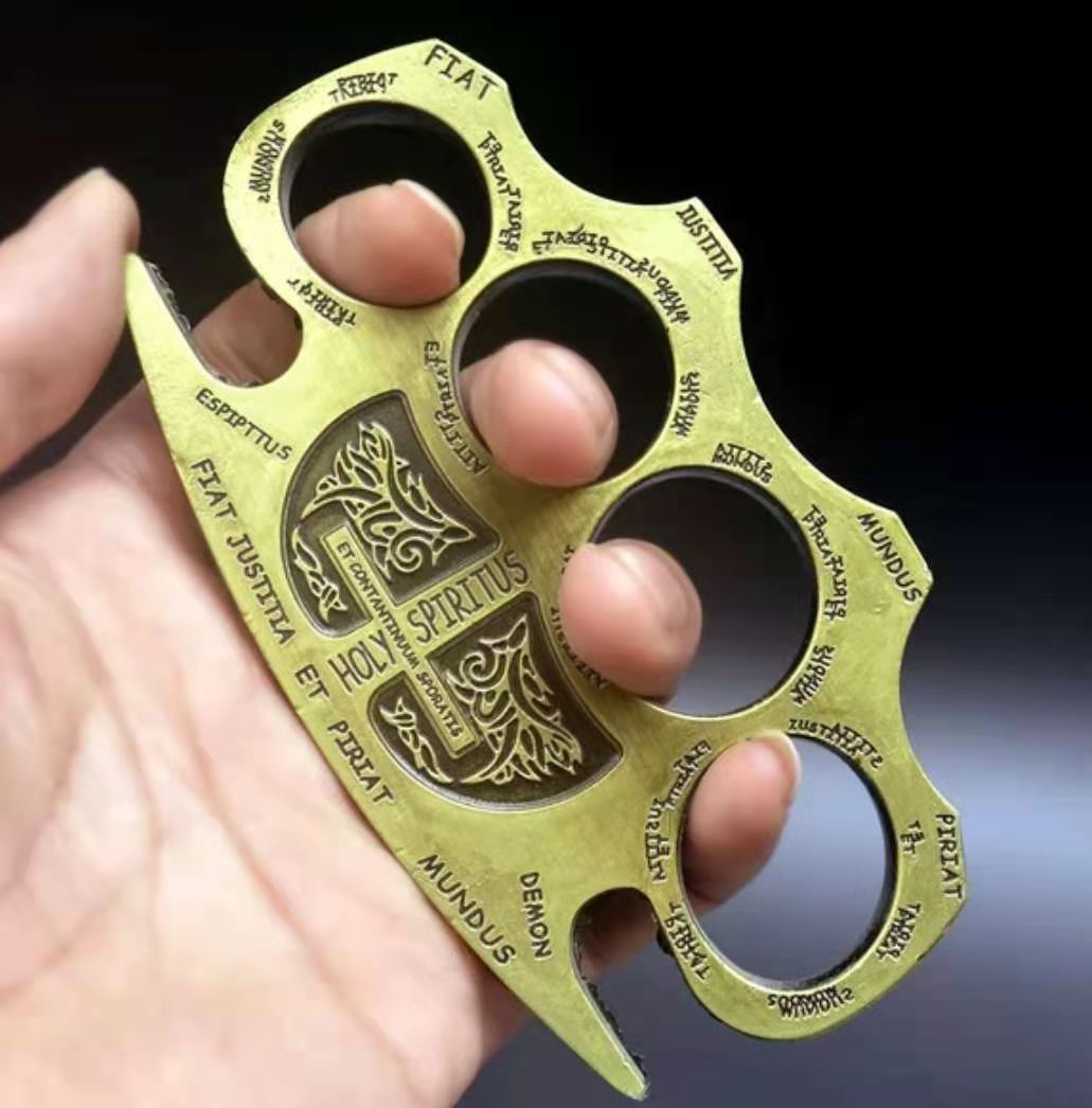 

Tiger finger four finger self-defense weapons will hand in hand with the tiger finger fist buckle self-defense fighting supplies equipment02