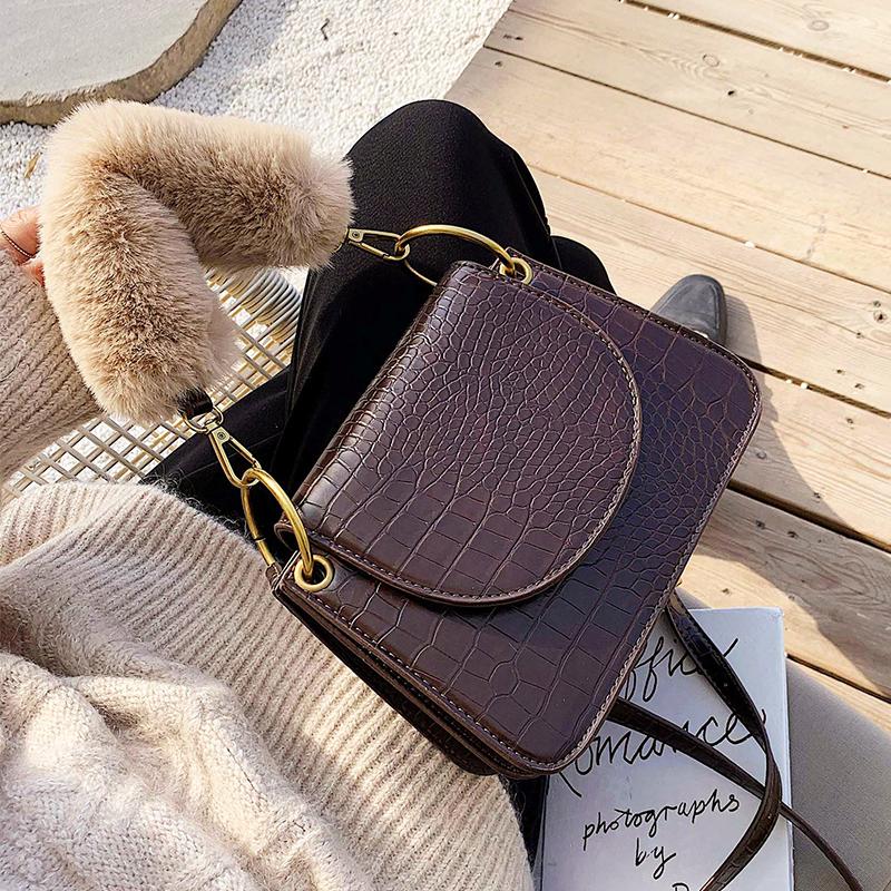 

Elegant Female Plush Tote Bag 2021 Winter New Quality Leather Women's Designer Handbag Crocodile pattern Shoulder Messenger Bags, Black