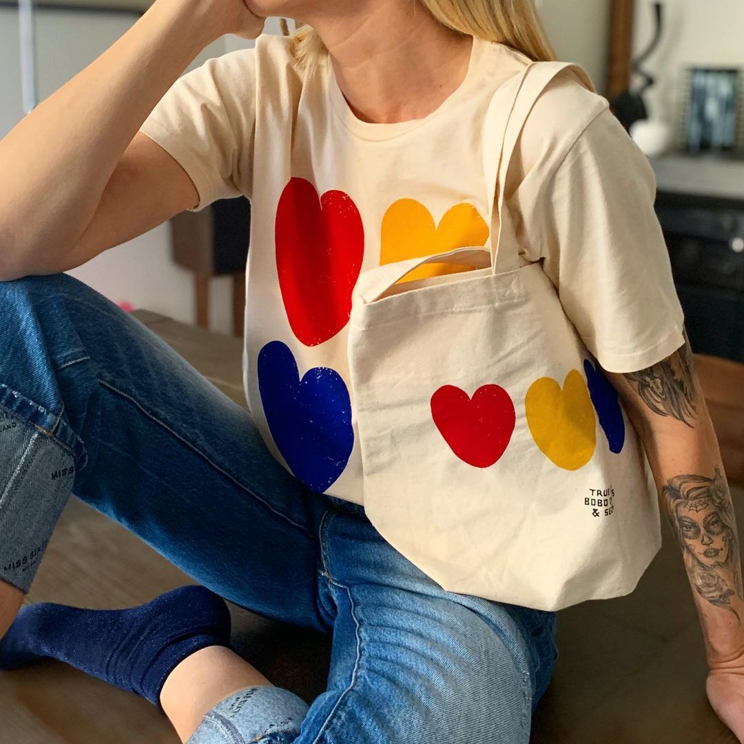 

New Color Hearts Beige Graphic Tees Woman Summer Round Neck Short Sleeve Cotton Shirts T-shirt Casual Vintage Boho Tshirt Tops 2021 T2qi, Fp80062be