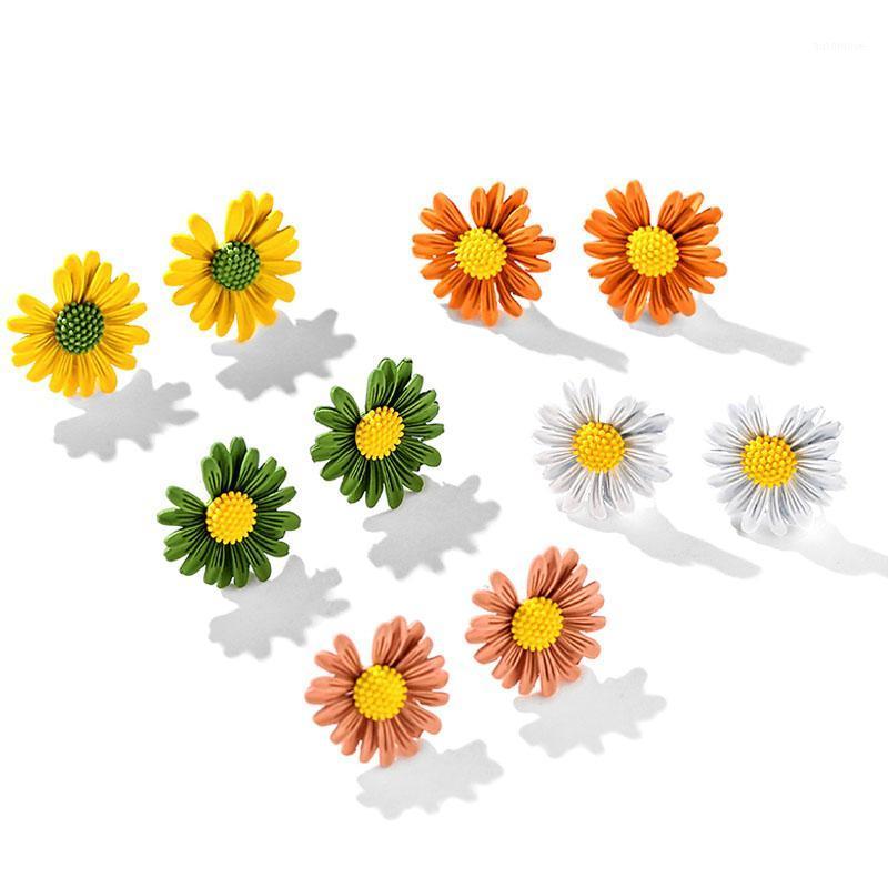 

Prevent Allergy small daisy earrings 2020 new tide simple small fresh net red flower earrings female Tiny Ear Studs1