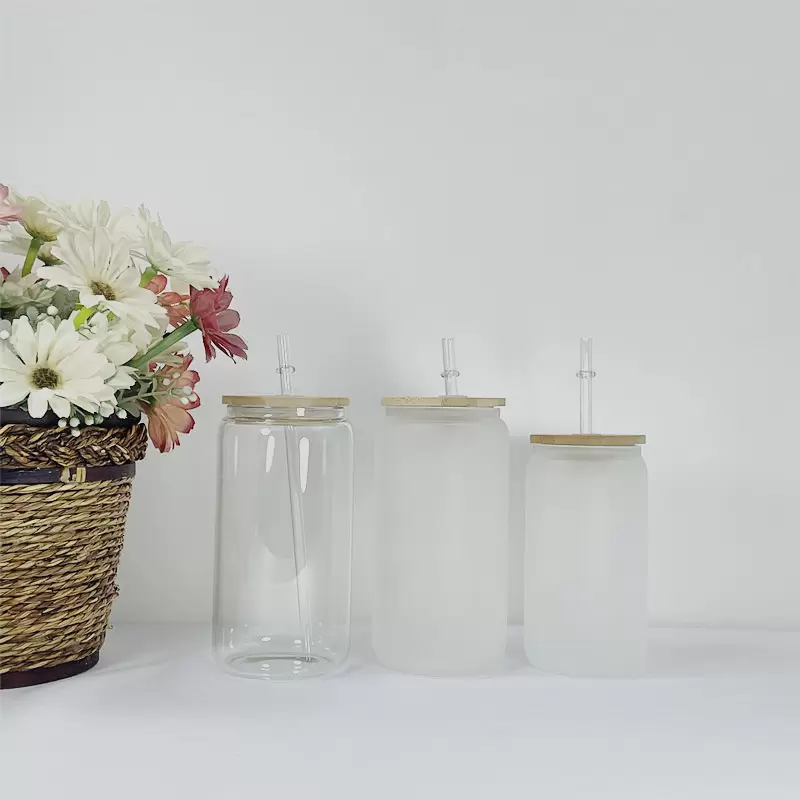 

16oz Sublimation Glass Beer Mugs Can Shaped Cups Beer Tumbler Drinking Glasses With Bamboo Lid And Reusable Straw custom logo in stock