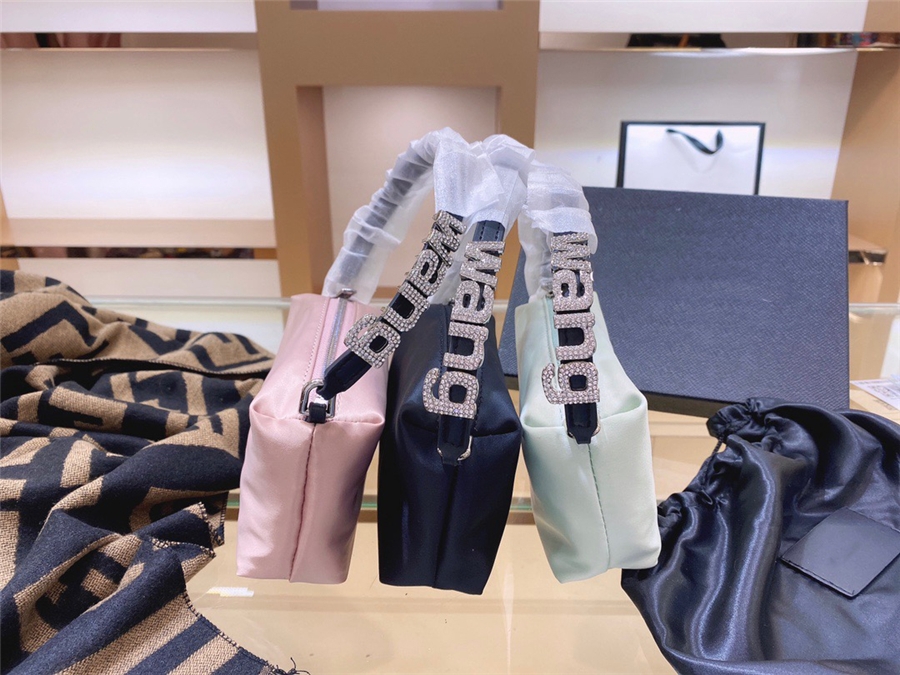 

SUN BEACH Women InsDiamond Bag Totes Shoulder InsDiamond Bag Bling Beach InsNeoprene Light HandInsBolsas Female#47533111