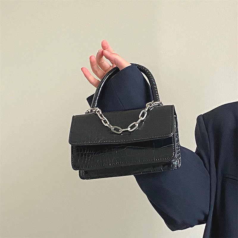 

Vintage Crocodile Print Women Chain Crossbody Bag Fashion PU Leather Ladies Small Square Shoulder Bags Girls Mini Purse Handbags, Black