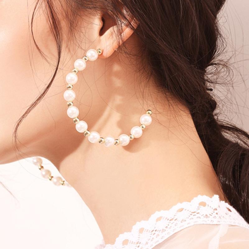 

New Simple Korean Gold Metal Beads Hoop Earrings For Women 2021 Trend Big Circle Simulation Pearls Earring Fashion Party Jewelry
