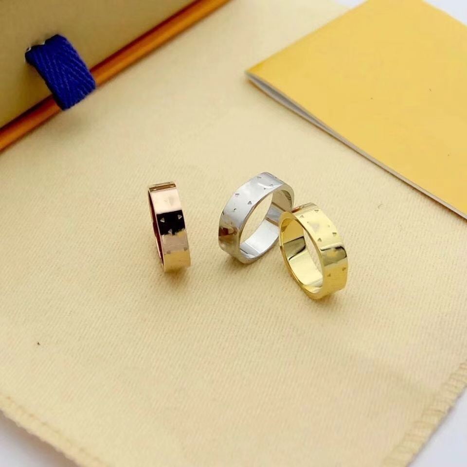 

2021 boutique hot titanium steel nail ring, men and women fashion ring wear accessories, send lovers