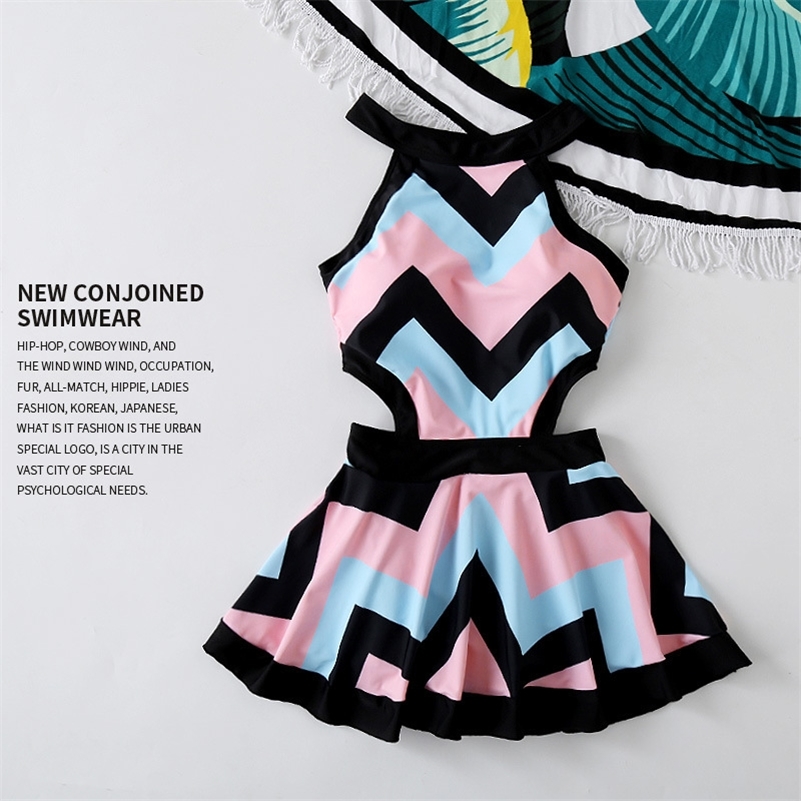 

2019 Newest Floral One Piece Swimsuit Swimwear Women Maillot De Bain Femme Monokini Dress Bodysuit Bathing Suit Swim Wear Y200824, As picture