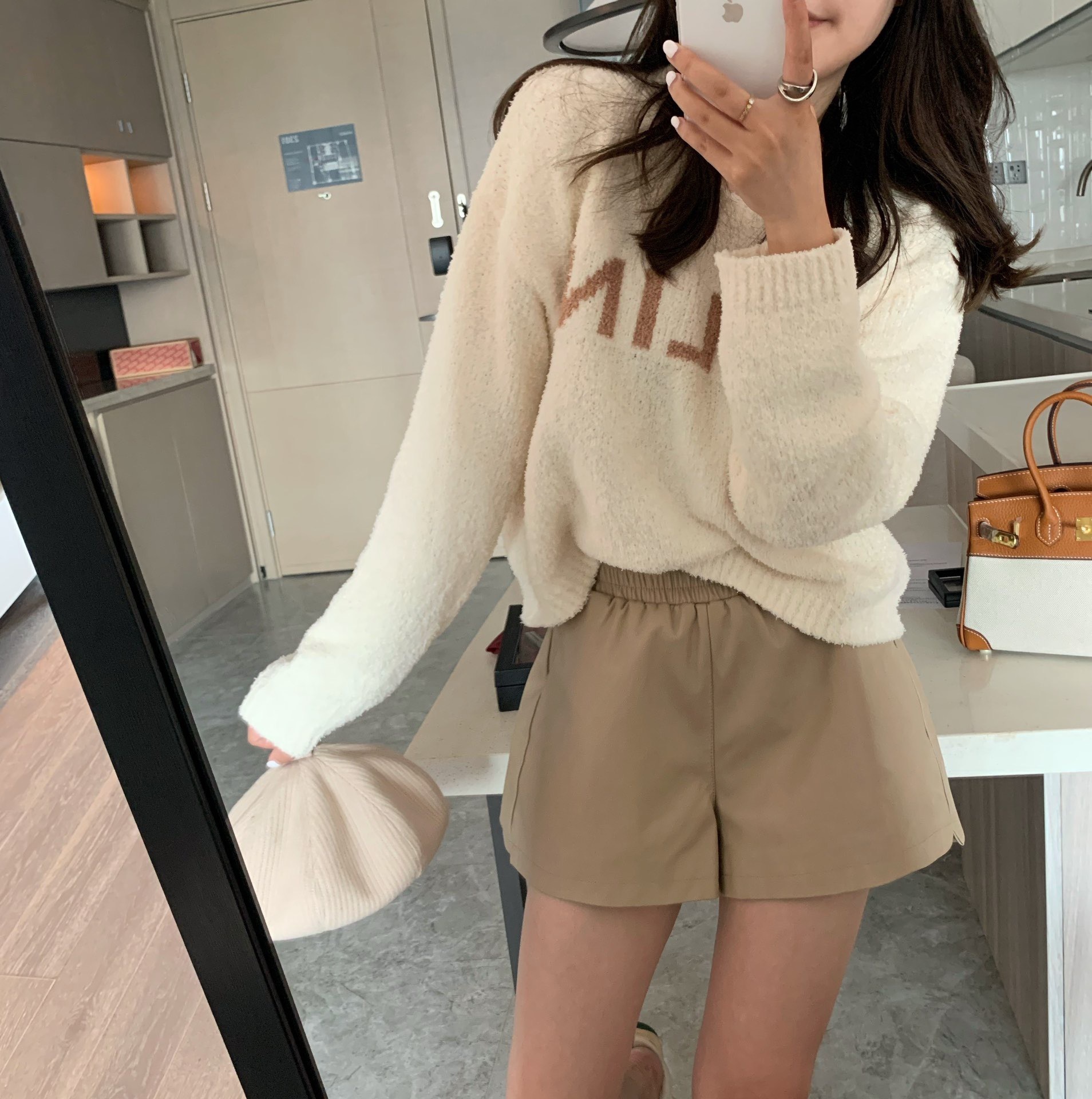 

New Autumn 2021 New Plutonium Shorts Women Elastic Waistband Fashion Broad Leg-to-line Women' Leather Pants F6078 P0xr SBJ9, Black