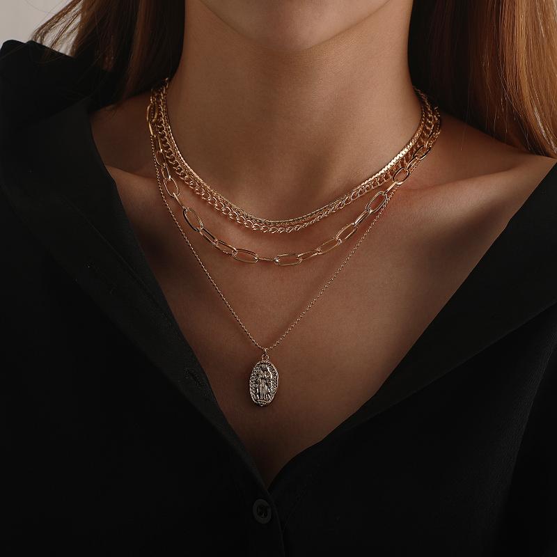 

Pendant Necklaces Multi-layer Vintage Portrait Necklace For Women Personality Statement Short Choker Sanke Thick Jewelry, Silver