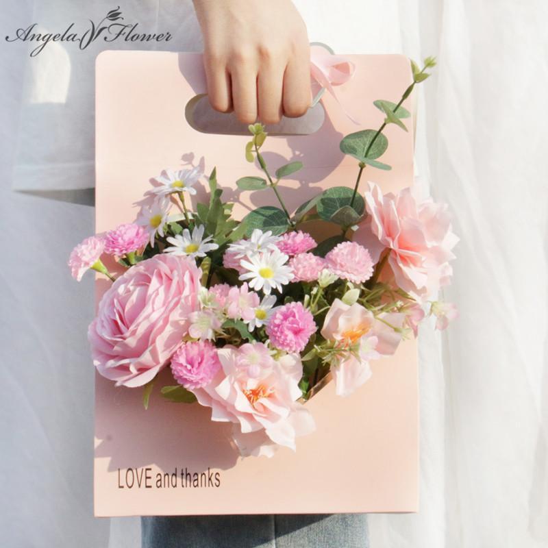 

Heart-Shaped Portable Flower Gift Bag DIY Artificial Bouquet Packagin Gift Box Mother's Day Valentine's Day Floral Supplies1, 2pcs white bags