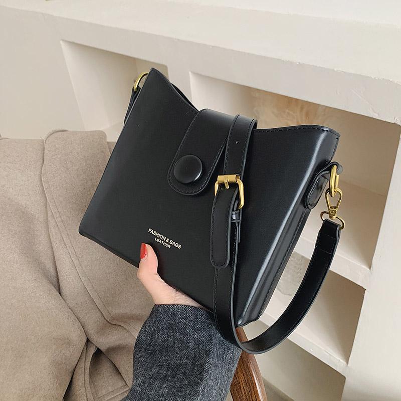 

2021 Spring New Fashion Lady Shoulder Bag High Quality Solid PU Leather Women Crossbody Bag Fashion Female Handbag sac femme, Black