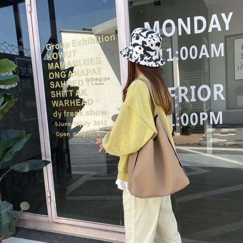 

New Soft PU Leather Shoulder Bag Women Fashion Large Capacity Crossbody Bag 2021 New Handbag Designer Lady Messenger, Black