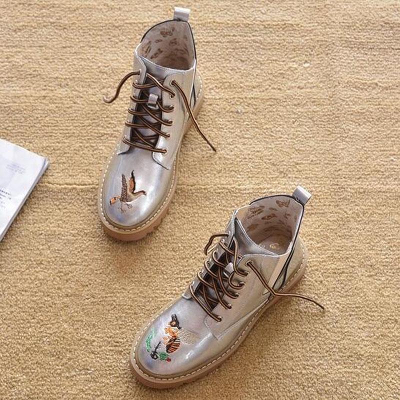 

2020 Woman Silver Red Yellow Black Ankle Boots Autumn Winter Platform Shoes Lace Up Patent leather Matin Boots Female Tbj-603