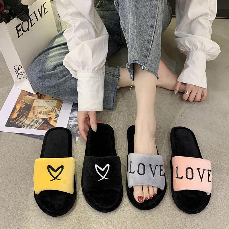

Fashion Letter Love Couple's Slippers Home Floor Anti Slip Comfortable and Breathable Open-ended Cotton Slipper, Black