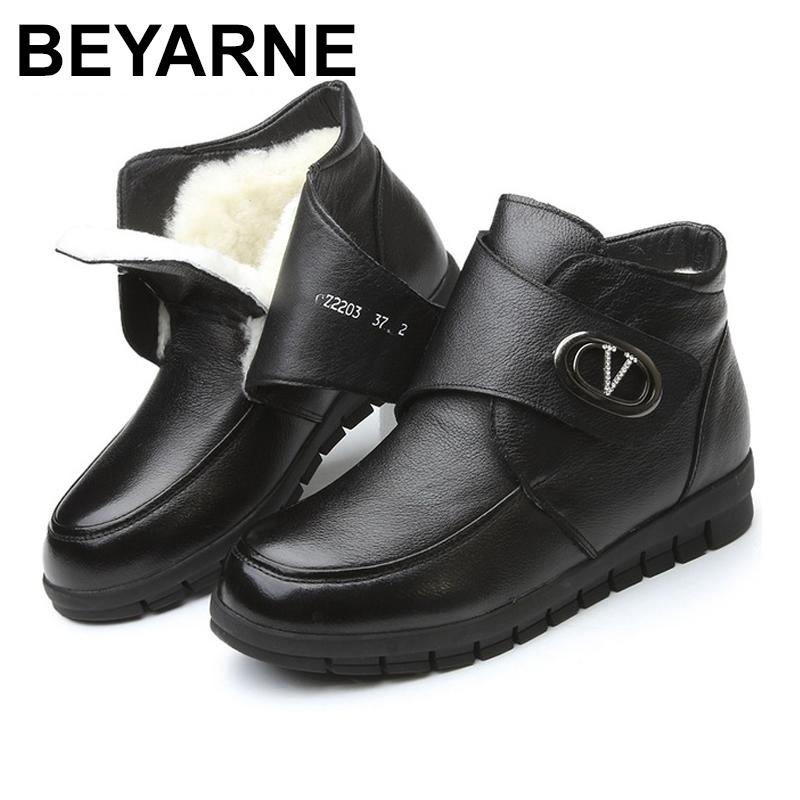 

BEYARNE Women Boots Winter New Fashion Female Wool Warm Snow Boots Woman Genuine Leather Flat Ankle Women Plus Size Shoes, Black