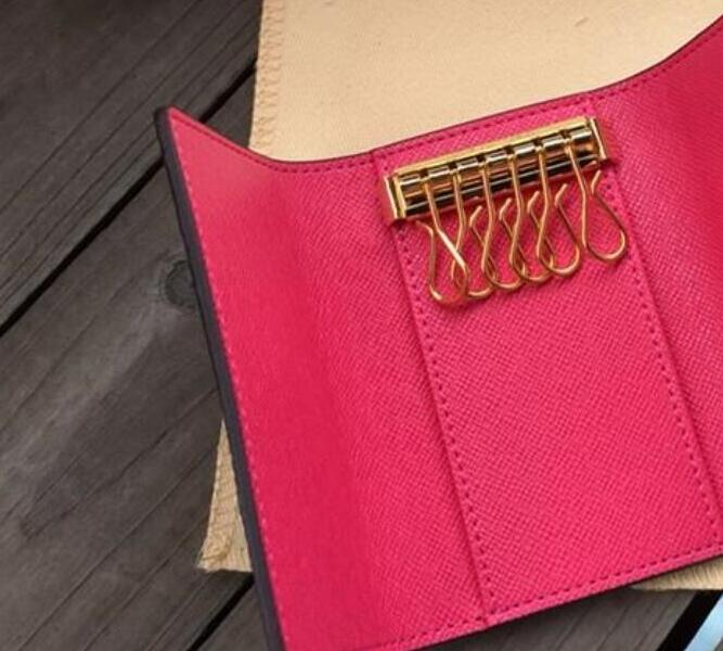 

Top quality new women men classic 6 key holder cover keychain Key Wallets men with box.dust bag card key ring 7 colors, As pics