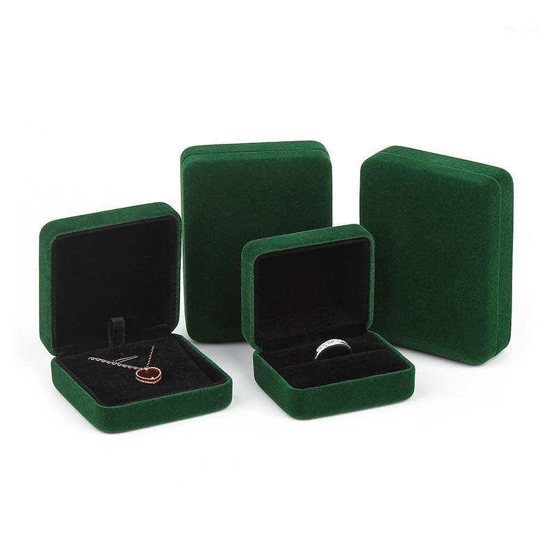 

1PC Delicate Iron flannelette jewelry boxes ring box bracelet and necklace boxes gift wrap pendant solid gray/green/coffee1