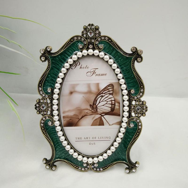 

Living Room Gift Artificial Pearl With Stand Oval Photo Frame Wedding Party Family European Retro Desktop For Picture Home Decor