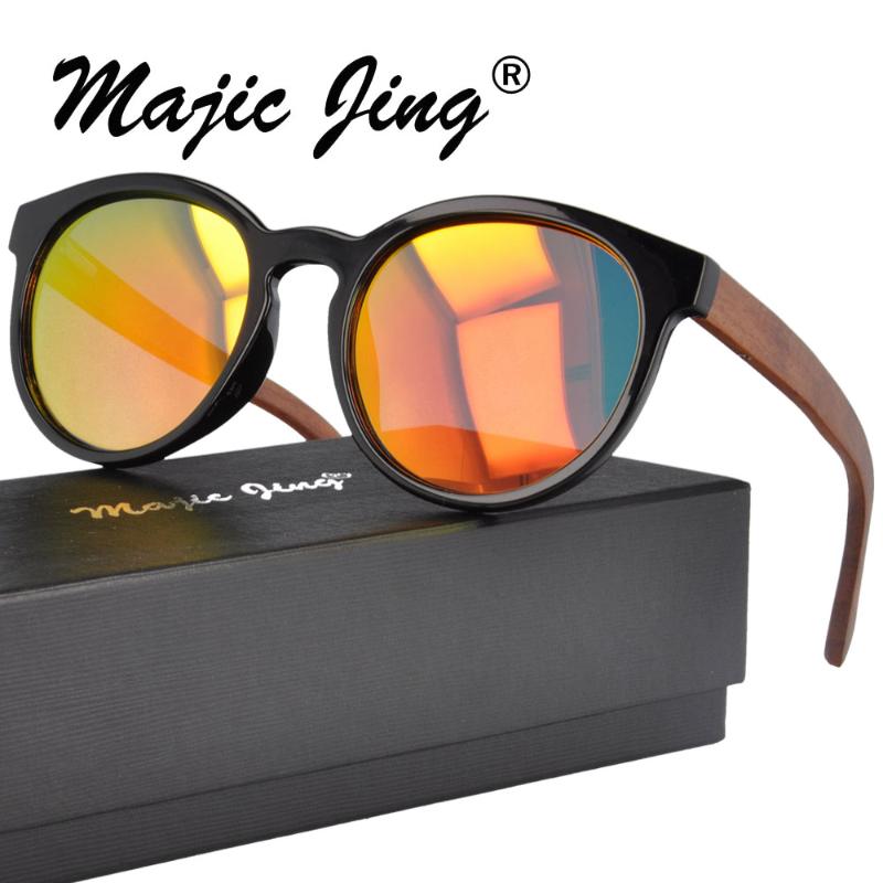 

Magic Jing Plastic sunglasses with spring hinge polarized lens for men women 1507