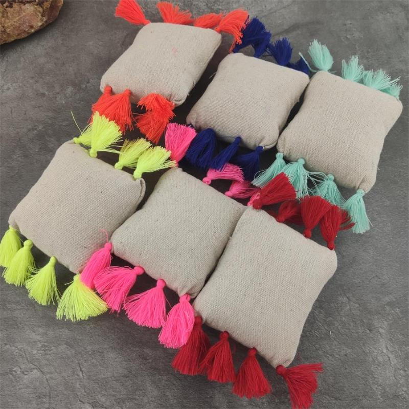 

Jewelry Pouches, Bags Boho Tassel Fabric Watch Bangle Bracelet Pillow Display Holder Gift Cushion For Cases Diy Accessories Wholesale
