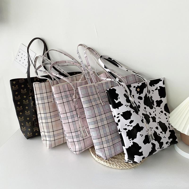 

Evening Bags 2021 Women's Bag Fashion Retro High-capacity Printing Tot Handbag PU The Single Shoulder Crossbody