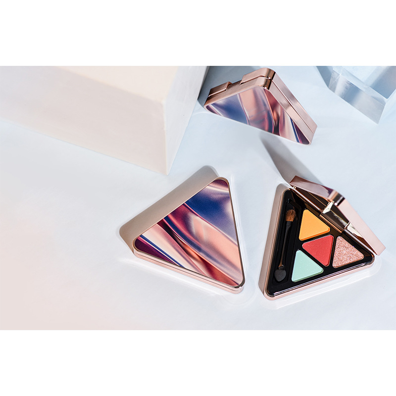 

Hot Triangular 4 Colors Eyeshadow Pallete Eyes Make Up Beauty Tools Gifts for Women CNT 66, 901