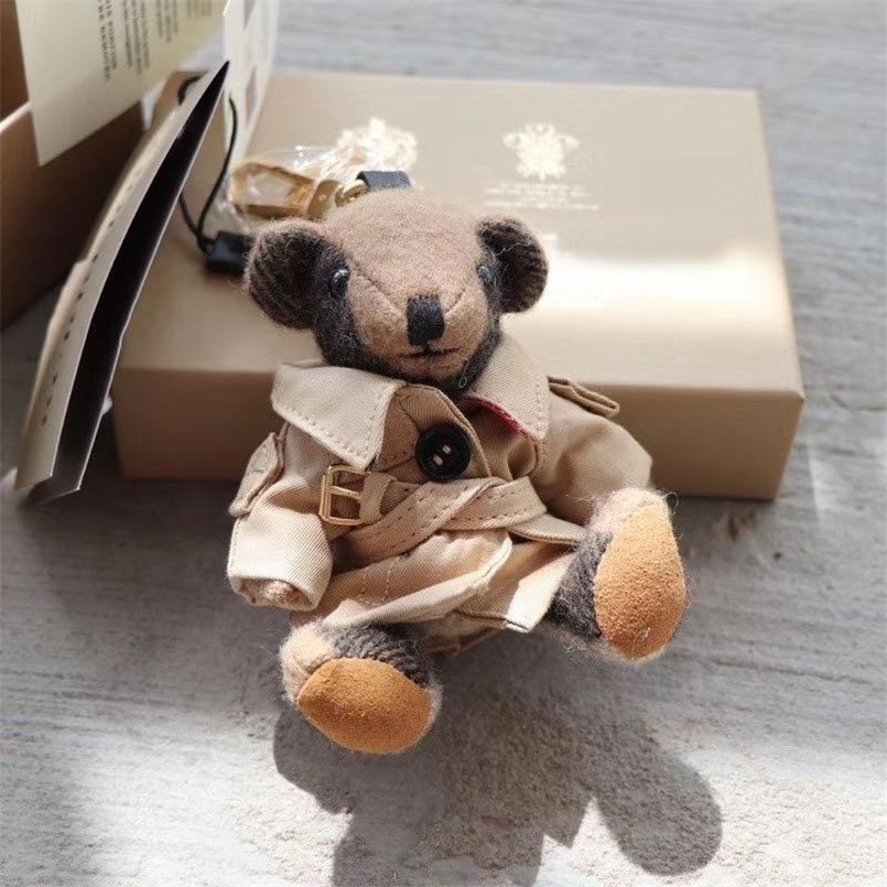 

Kawaii Bag Charm Chain Vintage Cartoon Bear Toy Doll Car Ornaments for Friend Gift Keyring Women Accessories 220221