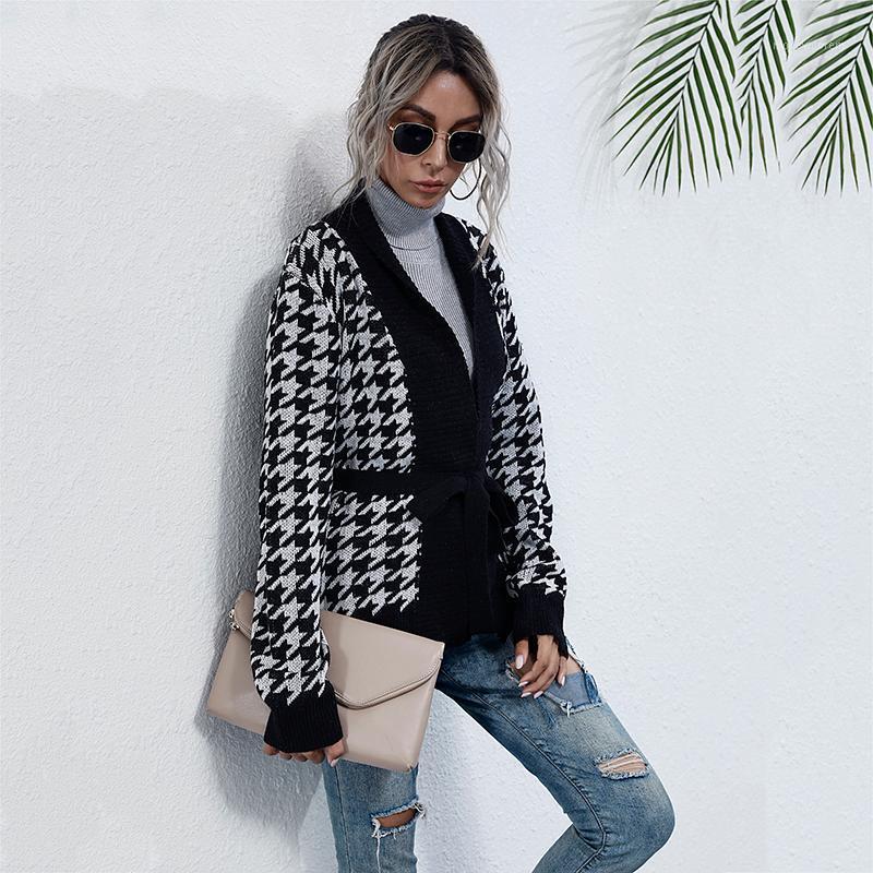 

Black White Plaid Cardigans Loose Style Knitted Women' Sweater Outwear Streewear Fashion Winter 20211