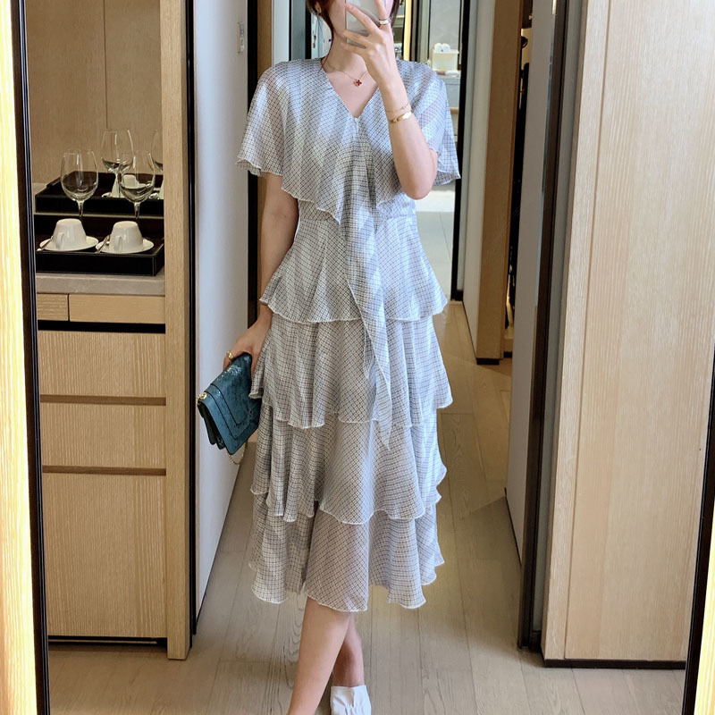 

2021 New Chess Designer in Layers As Women Will See Bowknot Collared Midi Ruffled Long Quality Banquet Dress Iajn, White
