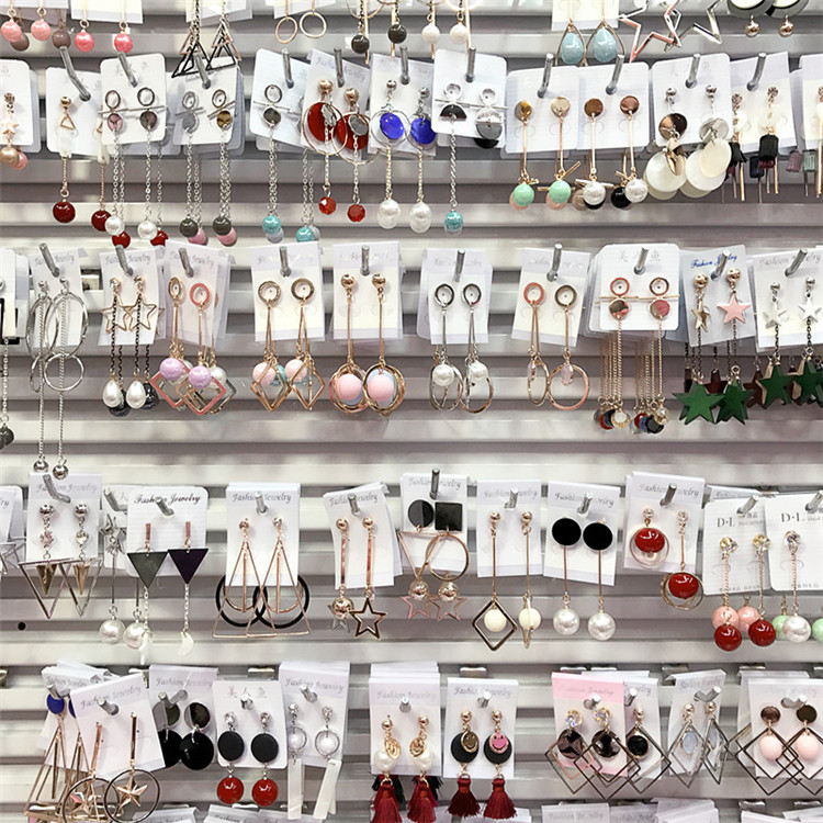 

Wholesale 15pcs / Lot New Handmade Color Retaining Earrings Tassel Long Geometric Jewelry For Women