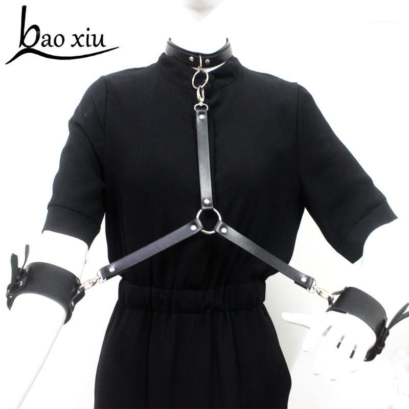 

Sexy High Quality Women Bondage Red Necklace Adjustable Metal Buckle Leather Bracelet Collar Set Fetish Club Statement Choker1
