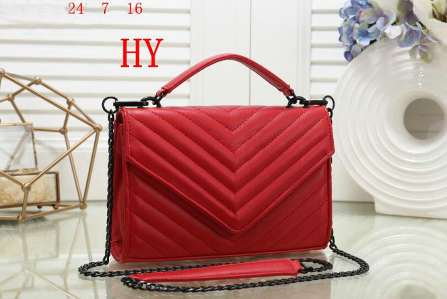 

Hot sell New Fashion black chain Soho Bag Disco Handbag women Work makeup bag high quality purse bag ly0058, Red