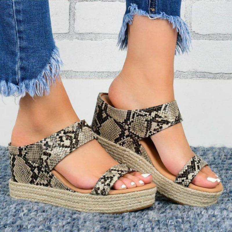 

2020 Shoes Women Sandals Summer Bottom Flat Sandals Women European American Style Ladies Shoes Size 35-431, Black