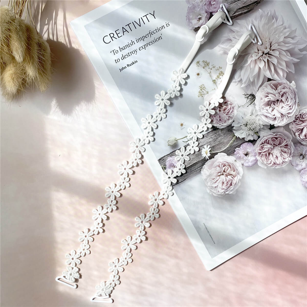 

Moly Story White Small Flower Thin Bra Strap Replacement Women Intimates Accessories Decorative Bra Straps