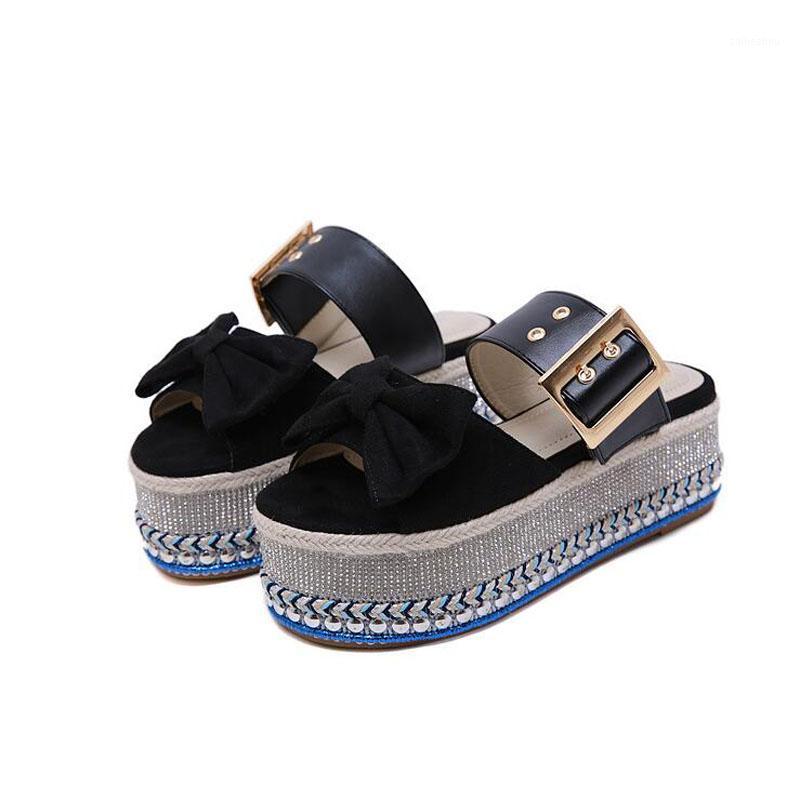 

Women Leather Shoes Comfy Platform Flat Sole Ladies Casual Soft Big Toe Foot Correction Sandal Orthopedic Bunion Corrector1, Beige