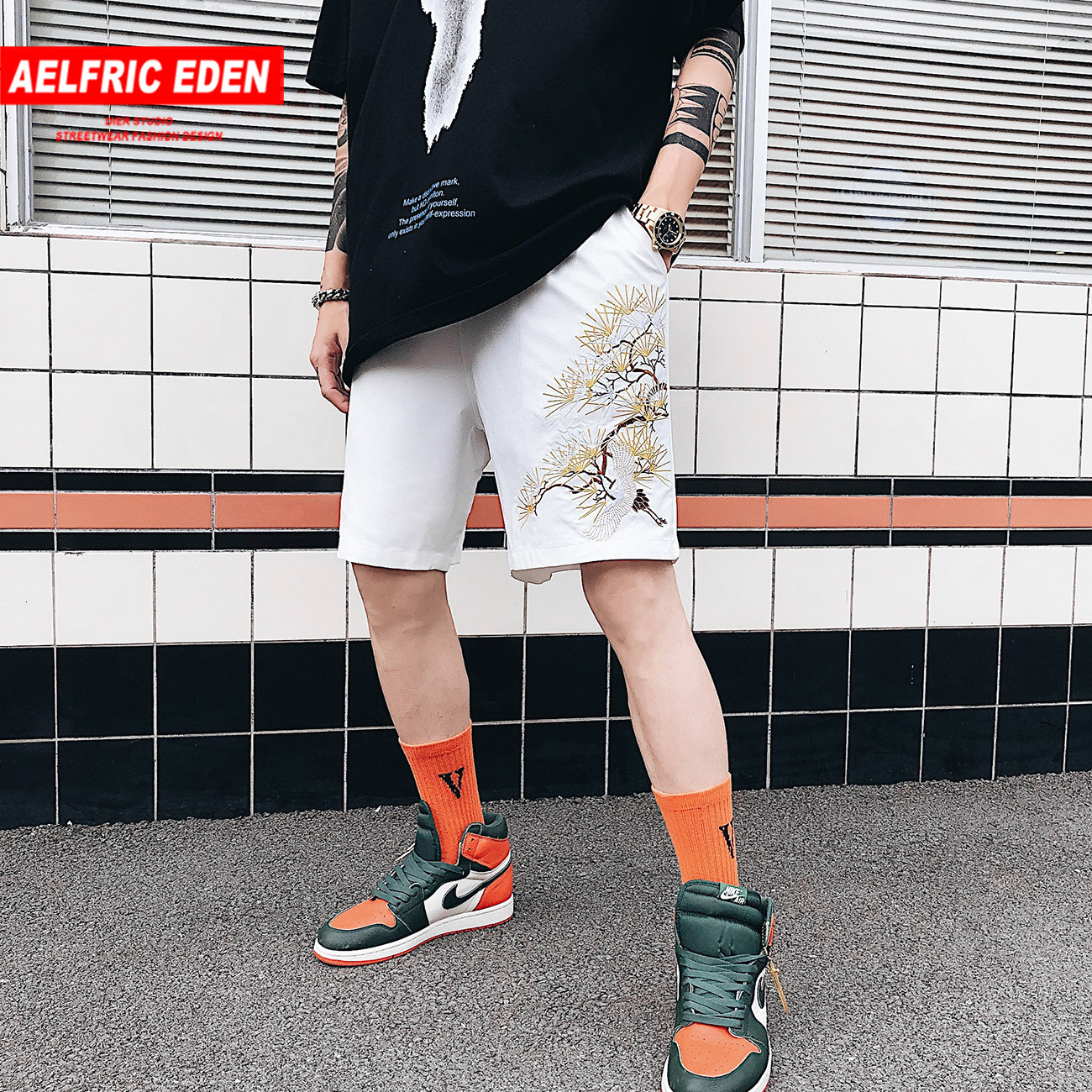 

2021 New Aelfric Eden Chinese Style Crane Embroidery Hip Hop Shorts Pants Men Summer Cotton Patchwork Pocket Streetwear Casual Short 25by, White