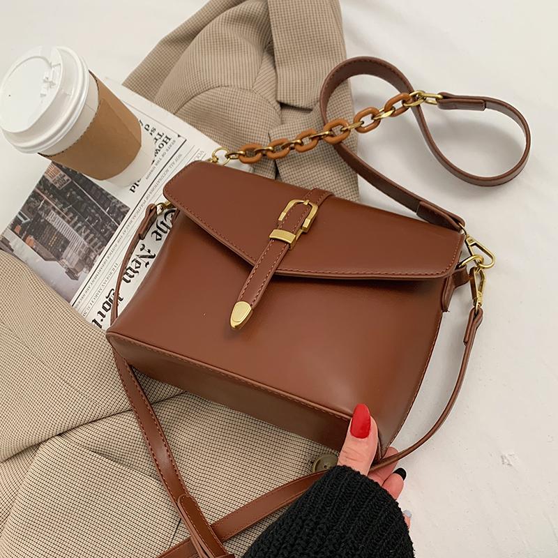 

Niche Design Messenger Bag High-grade Shoulder Bag Square Underarm Dual-use Width: 22cm, Black