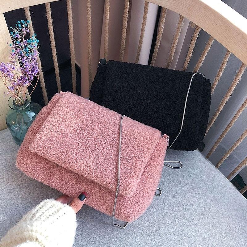 

Autumn Winter Plush Shoulder Messenger Bag Fashion Woolen Bag Chain Fur, Black